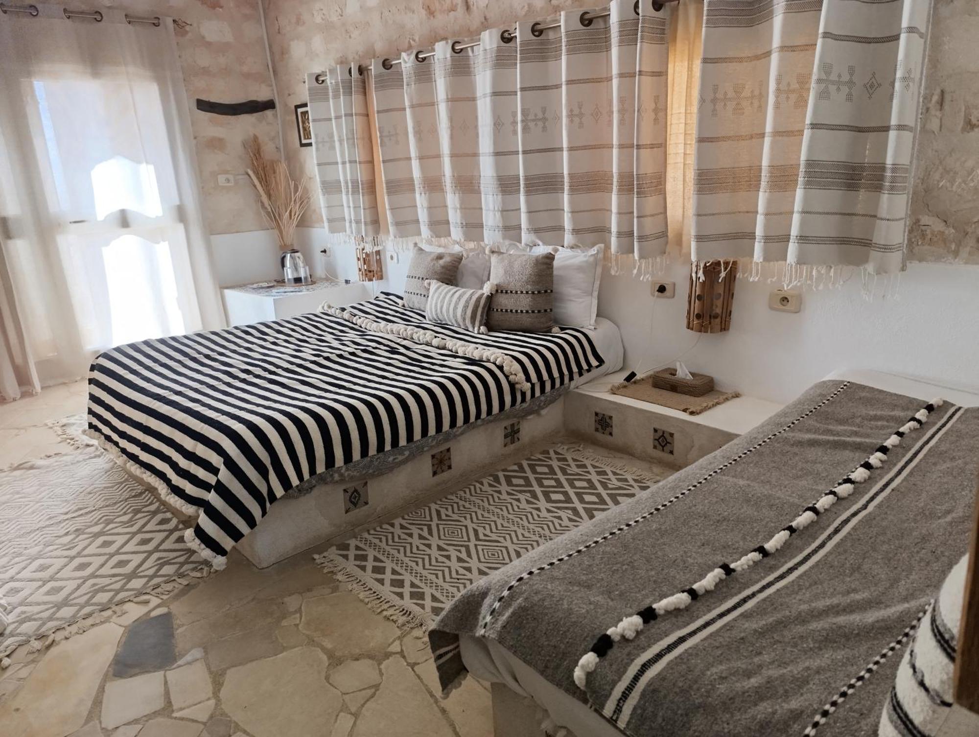 Hotel Dar Ayed Tamezret Tamazrat Esterno foto